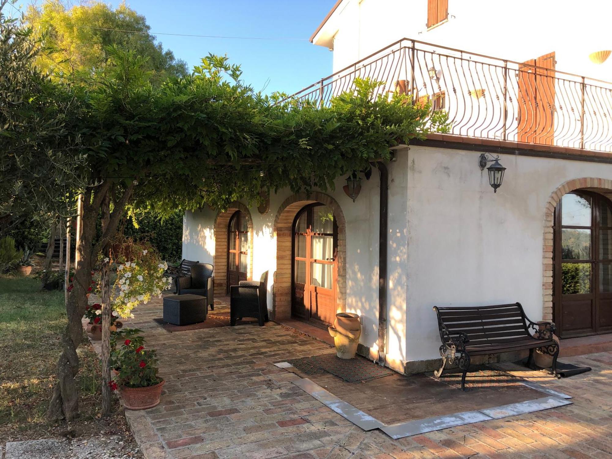 דירות ריפטרנסונה Casa Vacanze Cristina - Holiday House מראה חיצוני תמונה