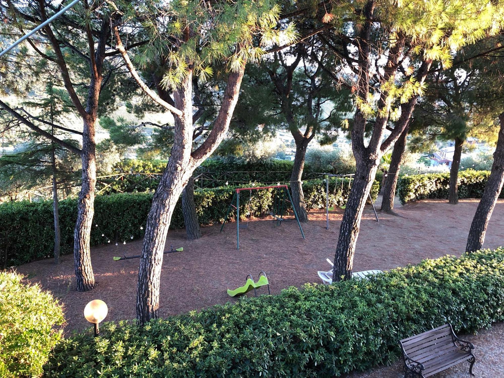 דירות ריפטרנסונה Casa Vacanze Cristina - Holiday House מראה חיצוני תמונה